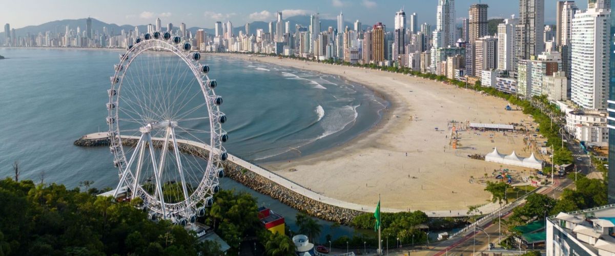 Tradição e Praticidade: Por Que Tantas Famílias Escolhem o Hotel Melo em Balneário Camboriú Há Décadas