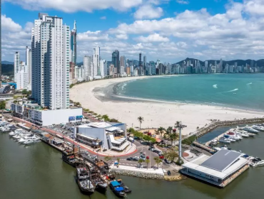 Muito Além das Alturas: O que Faz de Balneário Camboriú a Verdadeira Dubai Brasileira